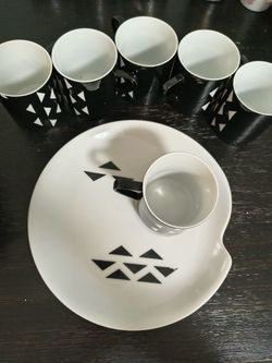 This "snack-style" coffee set by Jonas Roberts 6 each