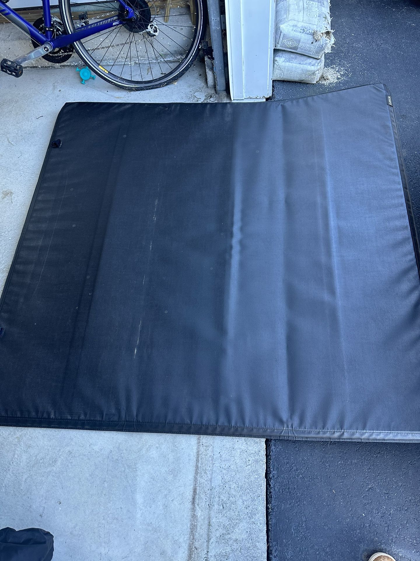 GATOR soft tri-fold tonneau cover for Colorado or Canyon