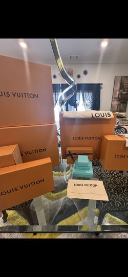 “AUTHENTIC” Louis Vuitton Boxes and Dust Bags 