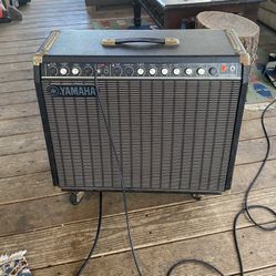 Vintage 1980s Yamaha G100-115 2 Channel Amp