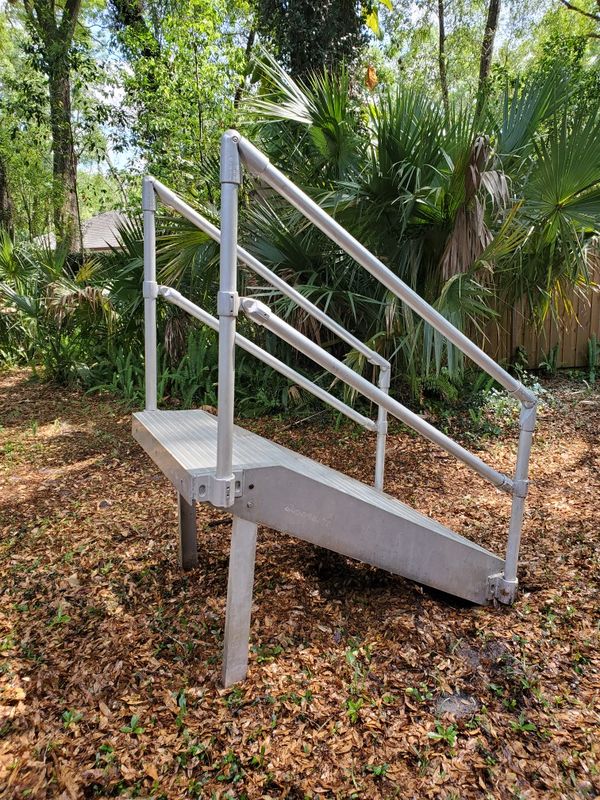 Stairs for RV Camper Fifthwheele 5th wheel Mobilehome Trampoline or