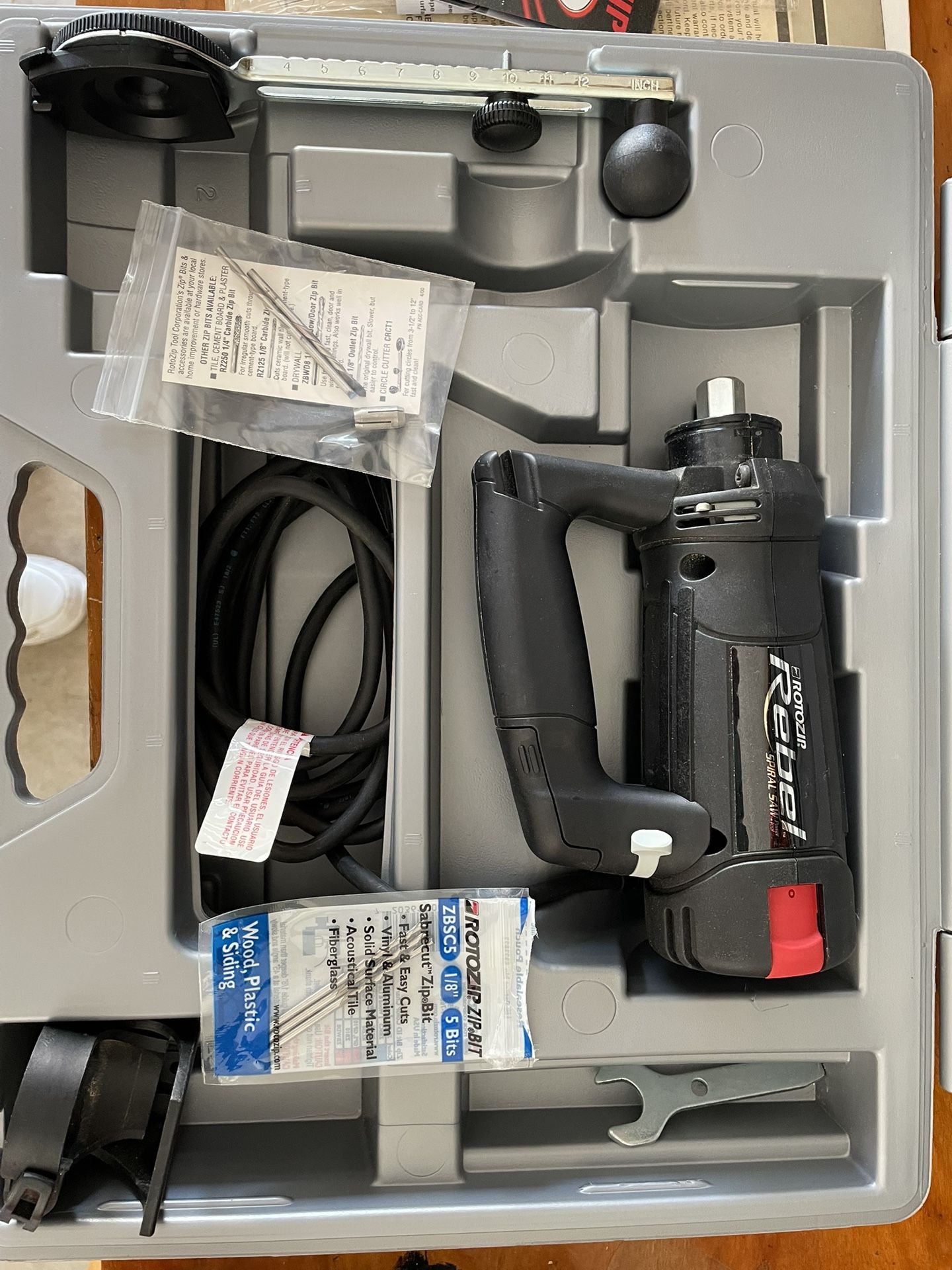 ROTOZIP REBEL SPIRAL SAW WITH HARD CASE