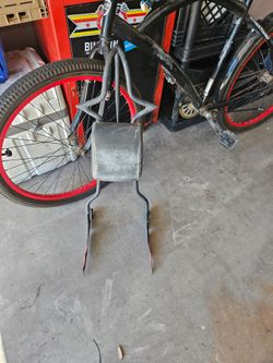Sissy bar