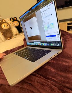 Apple MacBook Pro with m4 pro chip, 16gb RAM & 512gb ROM