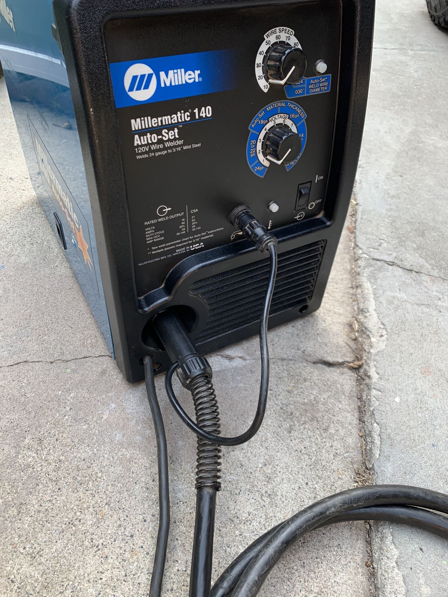 Miller 140 mig Welder 110 V in Excellent condition for Sale in Torrance