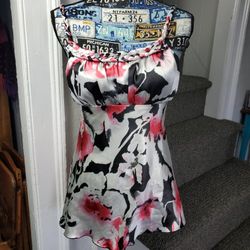 SATIN BRAIDED NECKLINE FLORAL TANK TOP