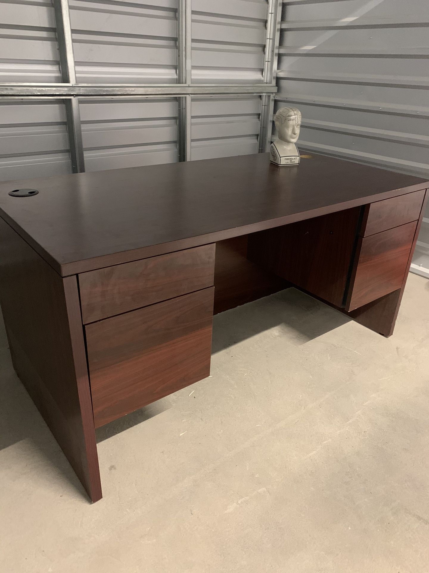 Executive Desk Like New With Some Scuffing But Barely Used!