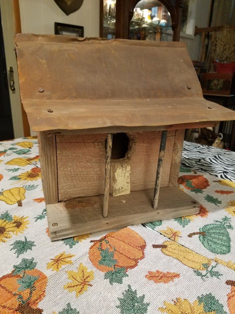 Vintage Rustic Birdhouse 