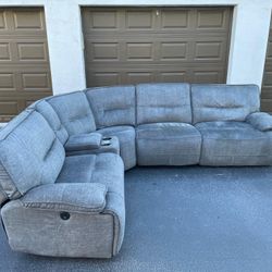 Sofa/Couch Sectional - Recliners - Gray - Havertys - Delivery Available 🚛