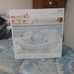 Munchkin Steam Microwave Sterilizer