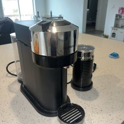 Nespresso With Milk Frother 