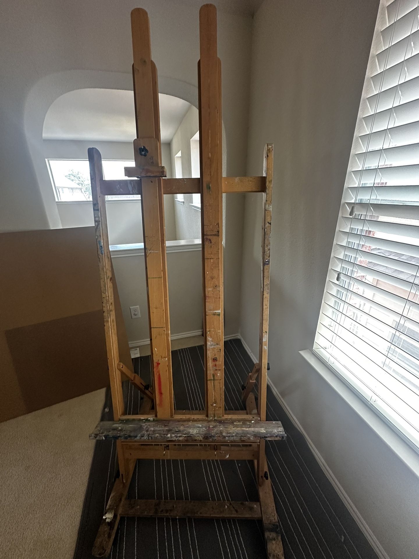 Artist Easel