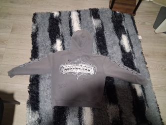 Gray Graphic Pullover Hoodie Hollister no fear