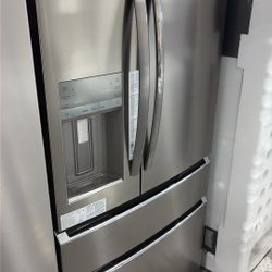 French Door Refrigerator Whirlpool 