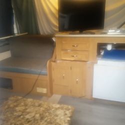 Pop Up Camper 2 Bed