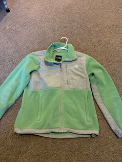 Women’s THE NORTH FACE DENALI JACKET green size medium