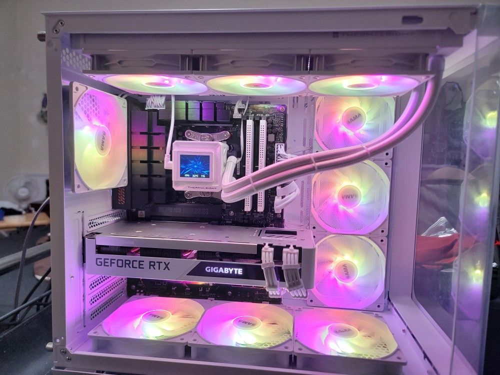 Elegant White 1440p x3d gaming pc