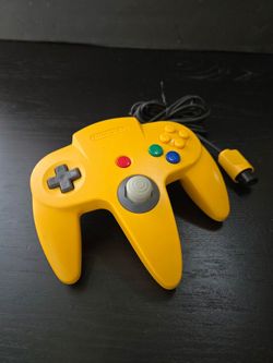 OEM NINTENDO 64 YELLOW CONTROLLER WITH NEW RETRO BIT ANALOG STICK INSTALLED