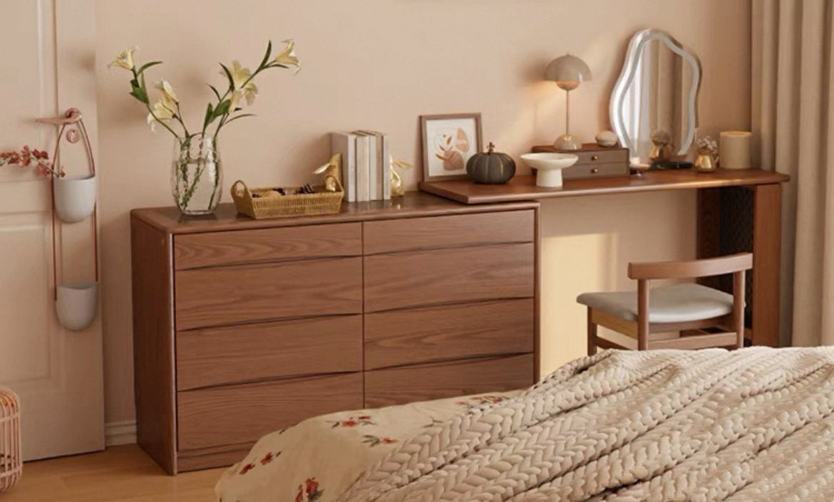 Brandnew wood dresser with six drawers, two jewelry compartment and one chair