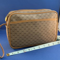 Wristlet 