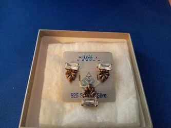 Sterling silver set. Earrings/pendant