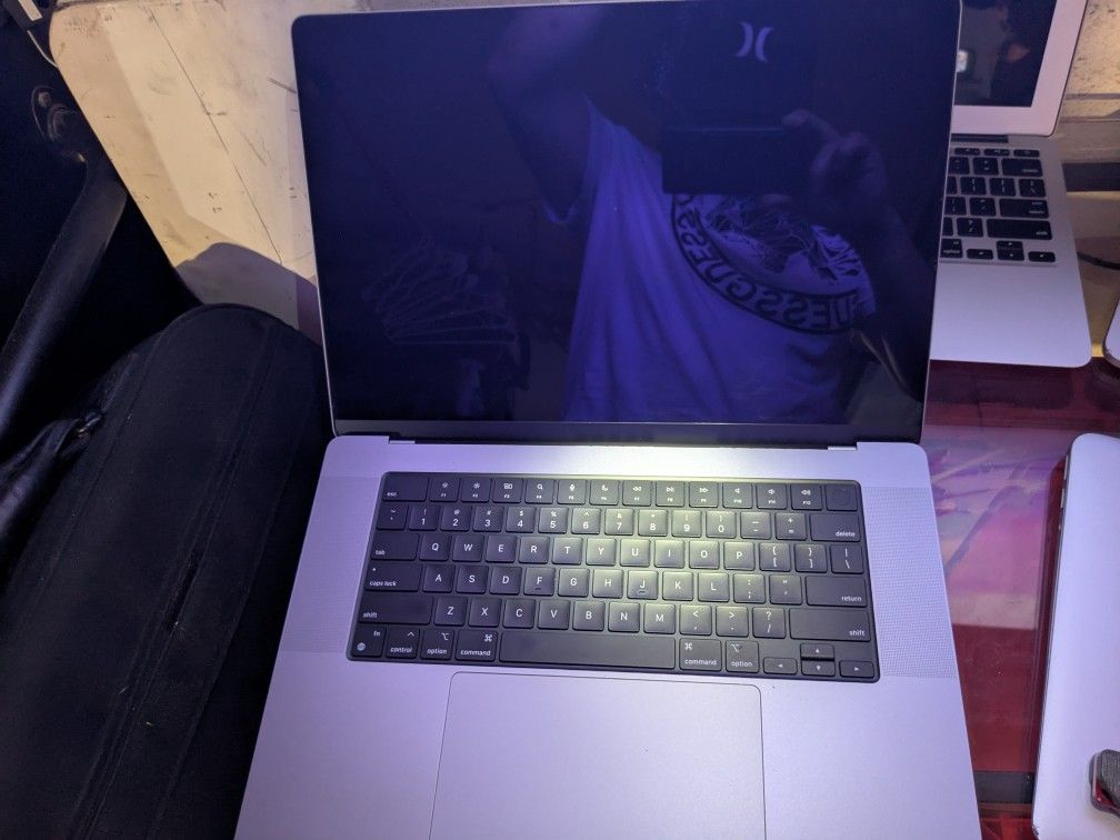 MACBOOK PRO 16",2023/MacBook Air(4 Different Mode