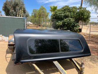 Camper shell
