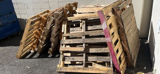 Free Pallets- Ongoing Supply - Pick Up Anytime