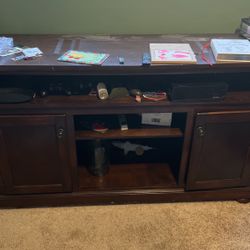 Tv Stand/entertainment Center
