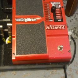 DigiTech Whammy Pitch-Shifting Guitar Effects Pedal

