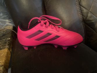 Little Girl Soccer Shoes