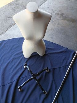 DRESS FORM MANEQUIN  39" TALL SEMI NEW