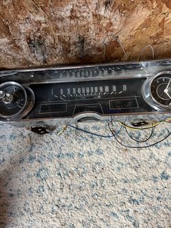 Auto dash cluster