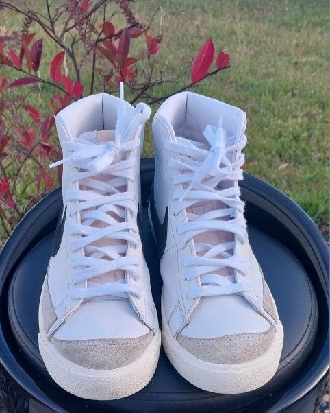 Nike Blazer Mid '77 Vintage Sneakers.