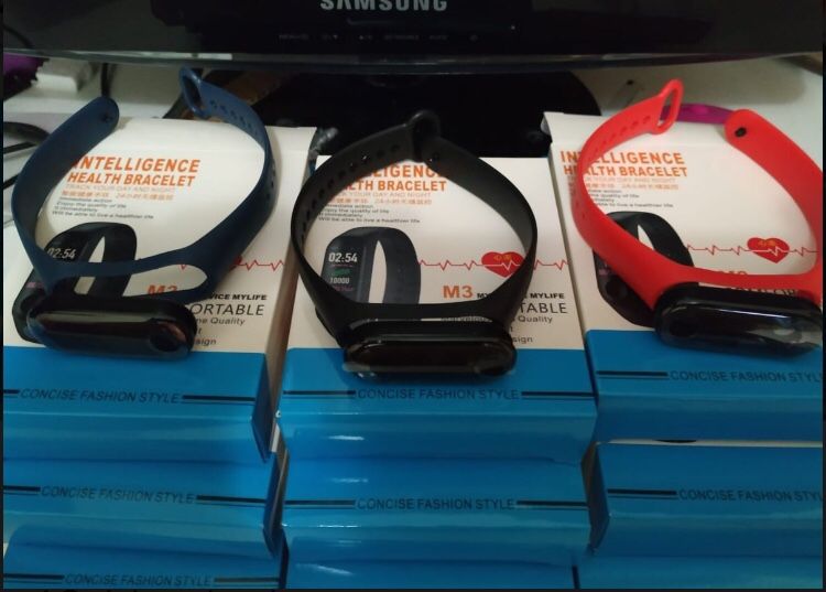 Watch intelligent health bracelet and Activity Tracker Heart Rate Monitor