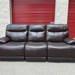 Brown Leather Electric Recliner Couch! ***Free CurbSide Delivery***