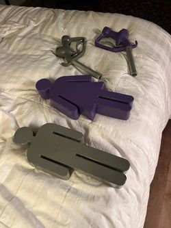 Really cool 14” purple and grey metal decor. Perfect for man cave or any room