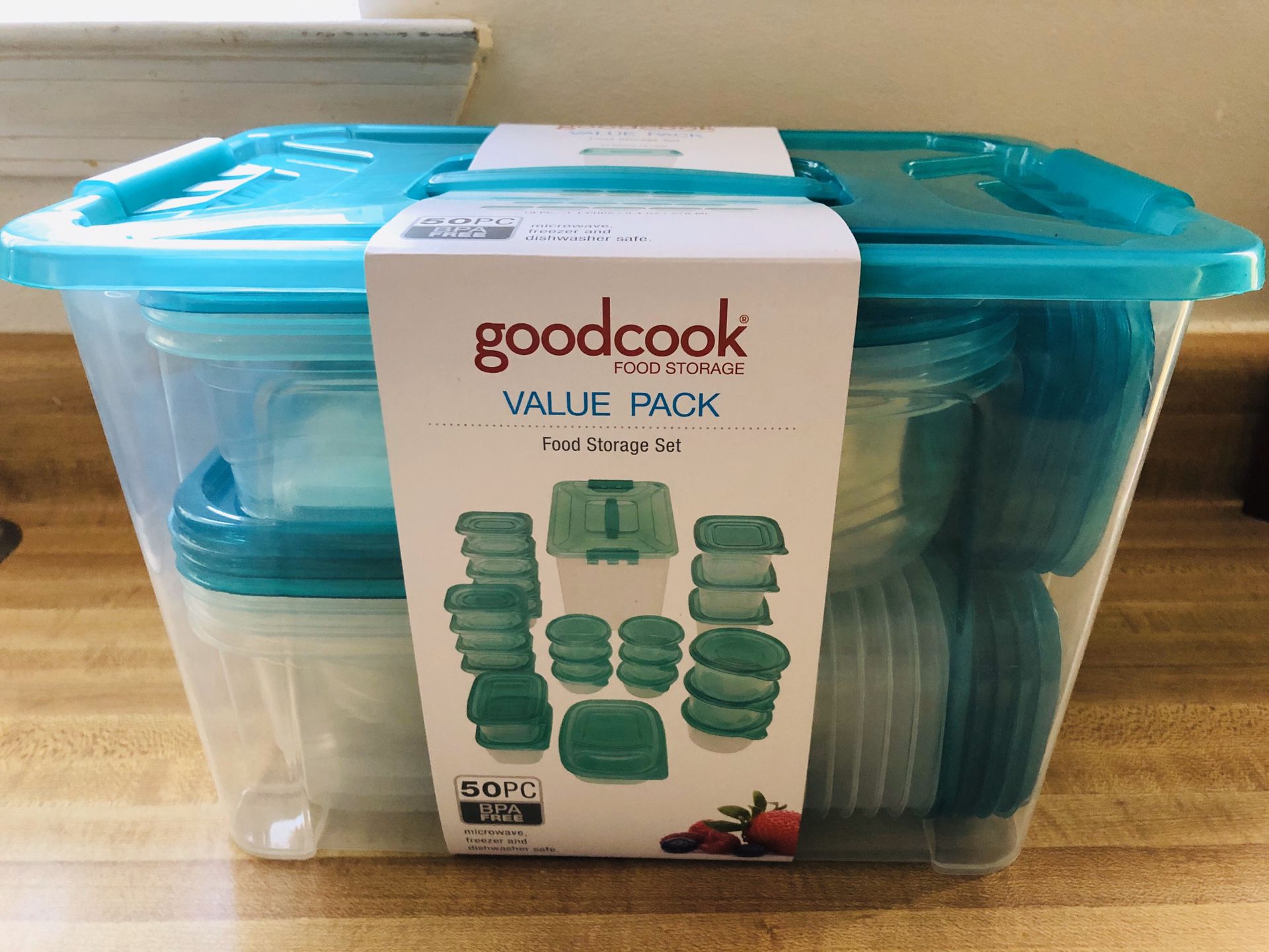New 50 Piece Teal Plastic Food Container. swipe picture for measurement (pick up only)