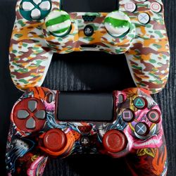Custom PS4 Controllers 
