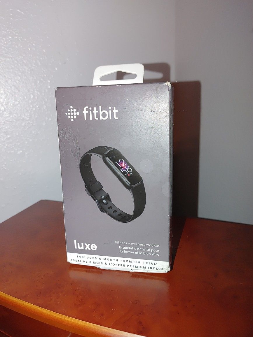 Fitbit Luxe