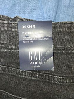 GAP Barrel Jeans BRAND NEW