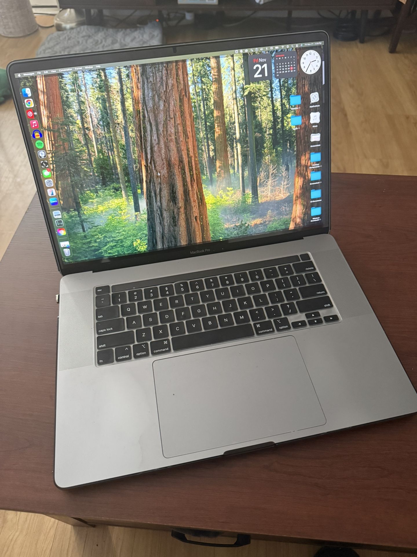 2019 MacBook Pro 16" 512gb Dark Grey