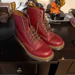 Dr Marten’s Red Leather Unisex ENGLAND PAIR
