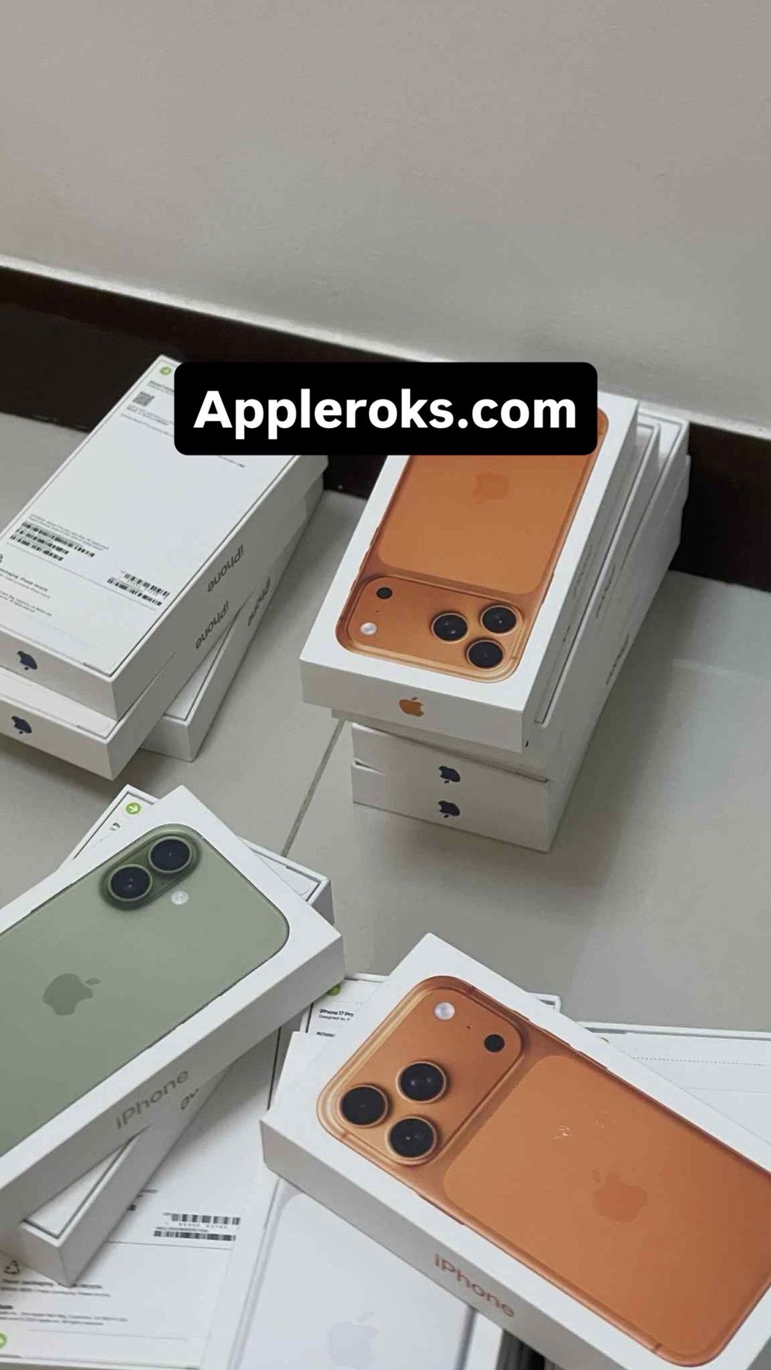 iPhone 17 NEW PREORDER SAGE COLOR 