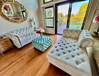 Beautiful cream/white velvet sofa chaise & tufted ottoman