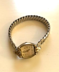 ANTIQUE  LADIES WATCH