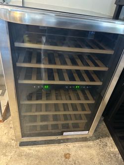 *Like New* Two-Zone Wine Fridge