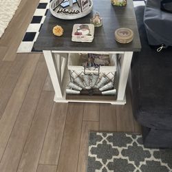 End Table Coffee Table That’s Lifts To Tv Tray and Entertainment Center