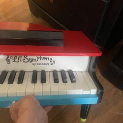 2 Musical Keyboards 