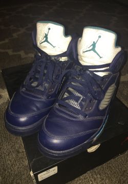 Jordan 5 “hornets” size 9